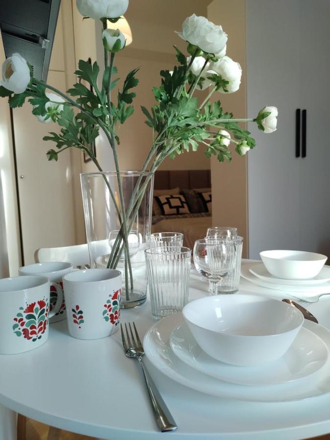 Day & Night By Cooee Apartments Varsavia Esterno foto