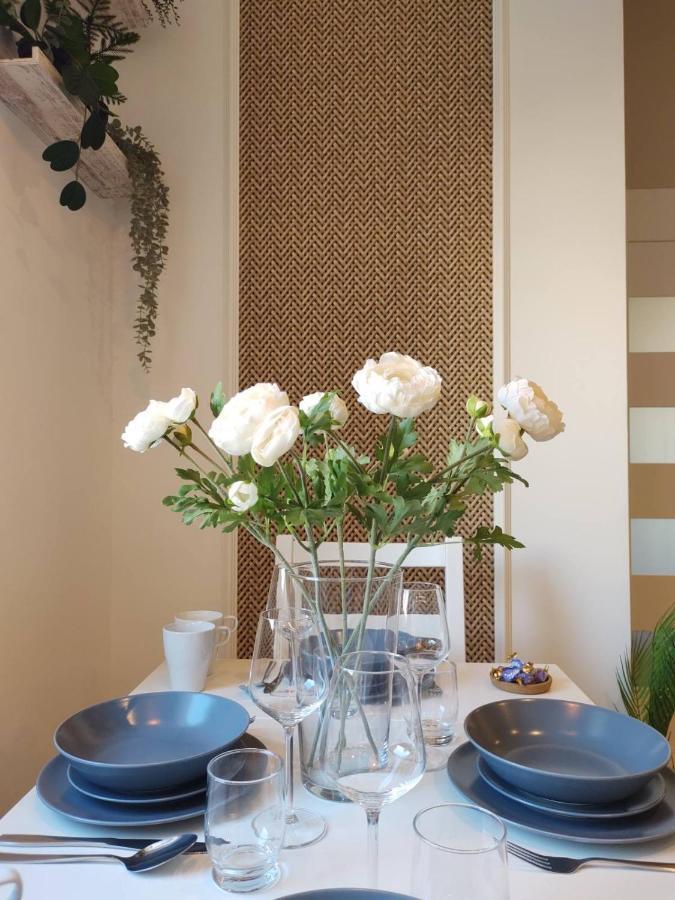 Day & Night By Cooee Apartments Varsavia Esterno foto
